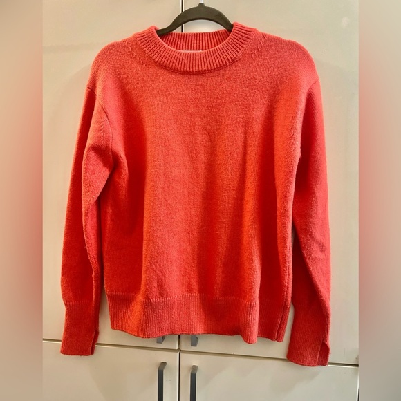 Sweaters - H&M Crew Neck Knitted Sweater Orange Sz M